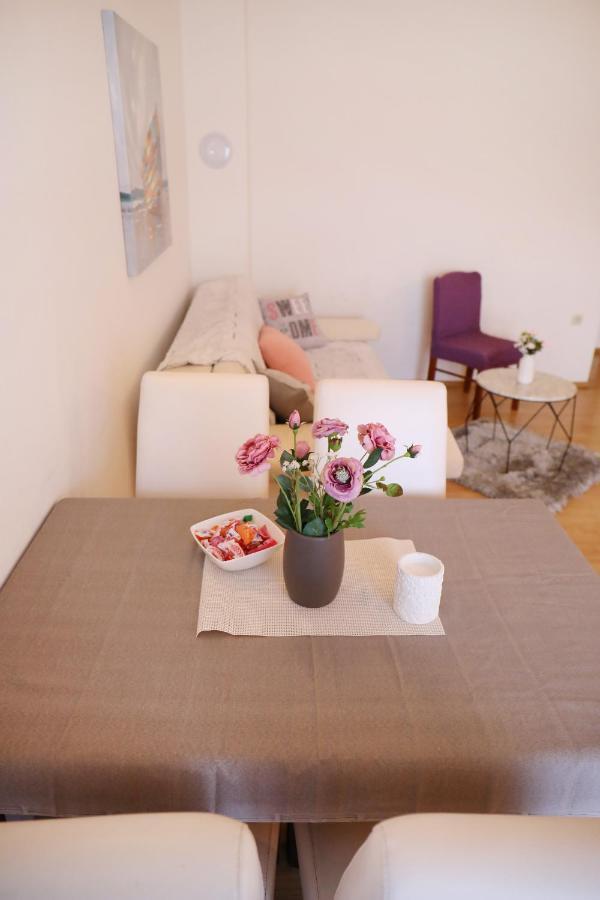 Apartmani Junto Preko Exterior foto